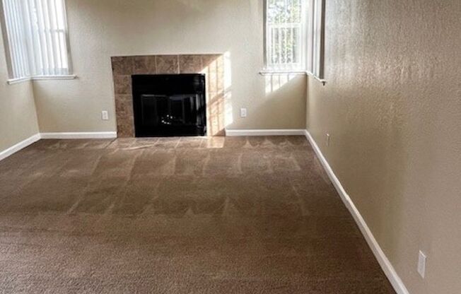 1 bed, 1 bath, 700 sqft, $1,700, Unit 238