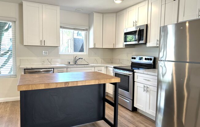 NorthPark - Beautifully Renovated 2 Bedroom/2 Bath with Garage, In-Unit Laundry and AC