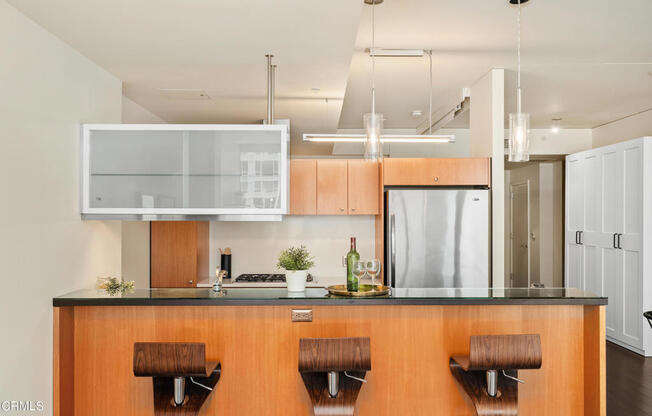 1 bed, 1 bath, 860 sqft, $3,000, Unit 914