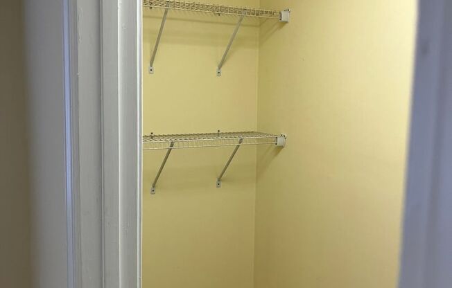 1 bed, 1 bath, 750 sqft, $1,275, Unit 626-1 B