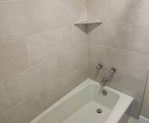 2 beds, 2 baths, 1,075 sqft, $1,295, Unit 312