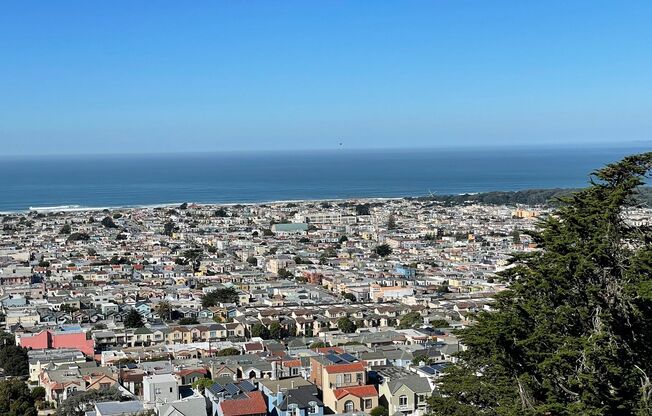 Beautiful Golden Gate Heights 5 Bed/3.5 Bath Home w/Amazing Views