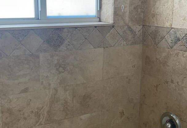 1 bed, 1 bath, 567 sqft, $1,880, Unit 25- Unit 16