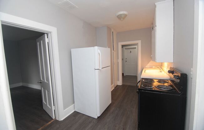 1 bed, 1 bath, $500, Unit Unit 4