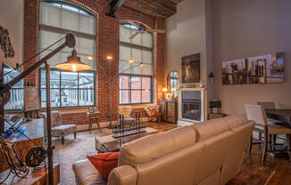 apartment for rent, Coventry, Warwick, West Warwick, Providence, 1 bedroom, 2 bedroom, 3 bedroom, luxury apartment, pet friendly, oversized windows, open floorplan, fireplace