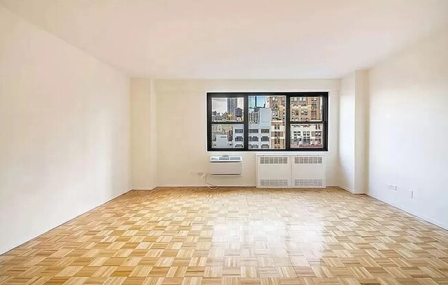 350 W 51 ST
