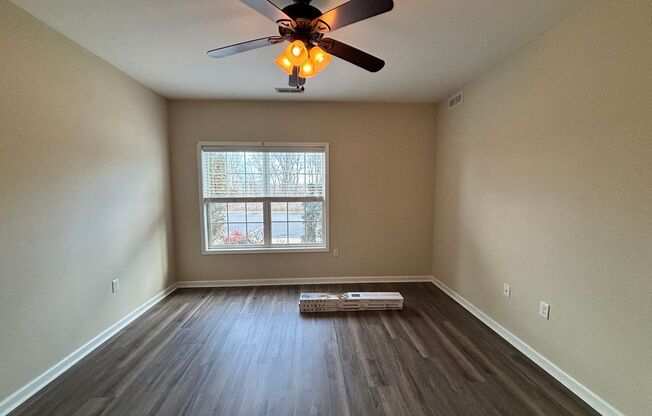 1 bed, 1 bath, 687 sqft, $775, Unit O12