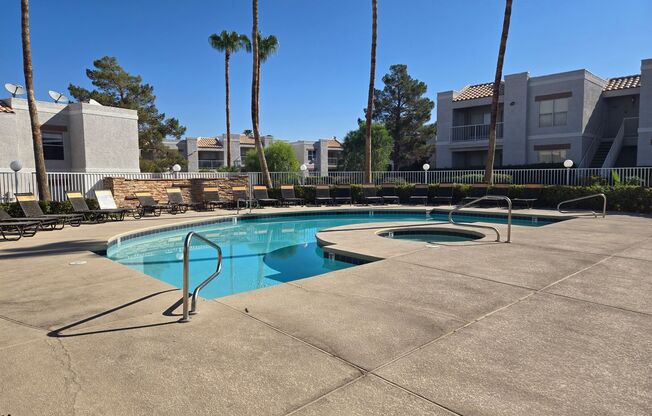 2 beds, 2 baths, $1,195, Unit UNIT 2016