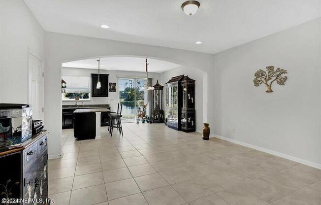 511 RICHMOND DR