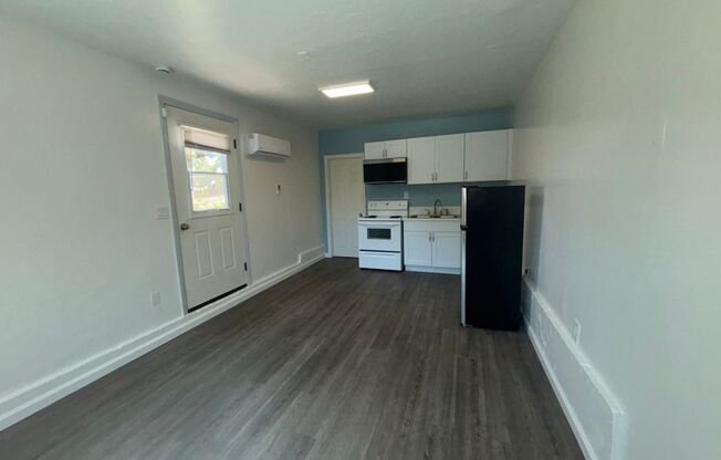 4006-4008 DELTA STREET