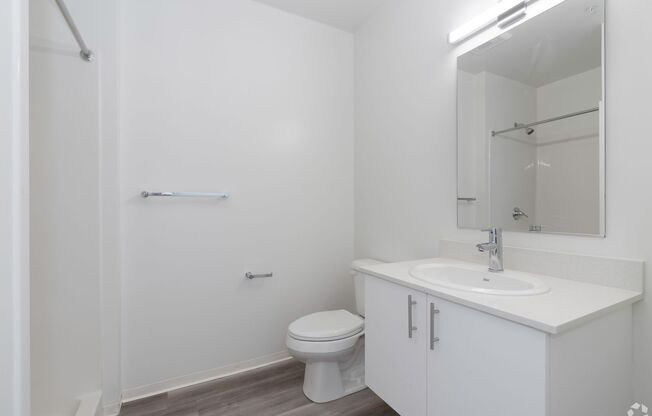 Studio, 1 bath, 320 sqft, $1,185, Unit 635