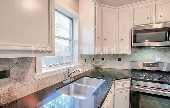 810 CHARLES RD