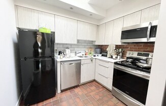 71 GAINSBOROUGH ST