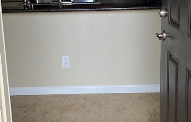 2 beds, 2 baths, 900 sqft, $1,995, Unit 103