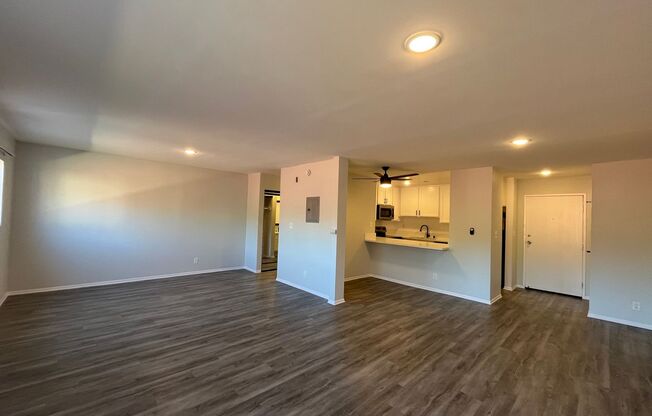 Studio, 1 bath, 595 sqft, $1,498, Unit 321