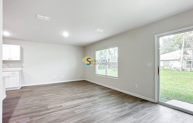 8 WELLWOOD LN