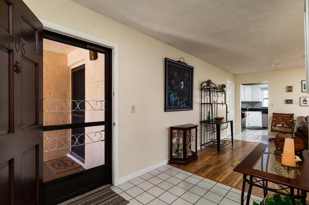 206 CEDARWOOD CIR