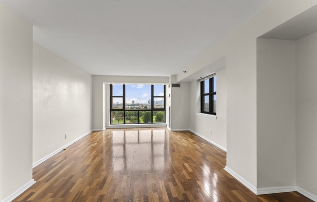 3 beds, 2 baths, 1,430 sqft, $7,600, Unit 1501