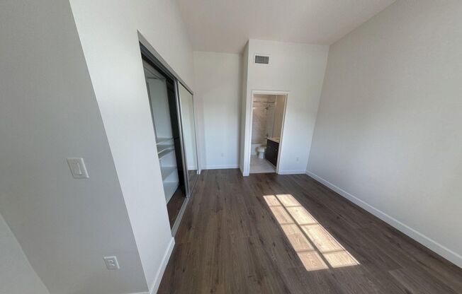 2 beds, 2 baths, 1,015 sqft, $2,991.25, Unit PH01