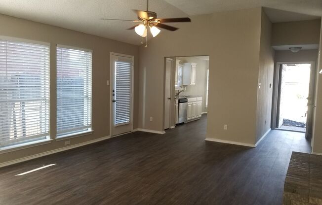 3 beds, 2 baths, $1,995, Unit 1