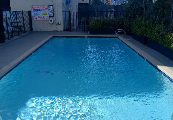 1405 N NEW HAMPSHIRE 106