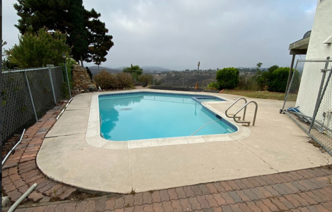 4 beds, 2.5 baths, $4,950