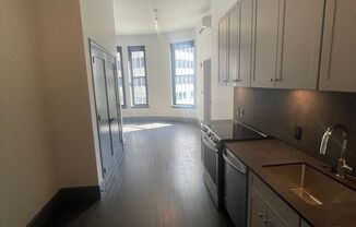 1 bed, 1.5 baths, 750 sqft, $1,999, Unit 303