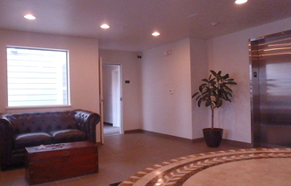 2 beds, 2 baths, $2,195, Unit #306