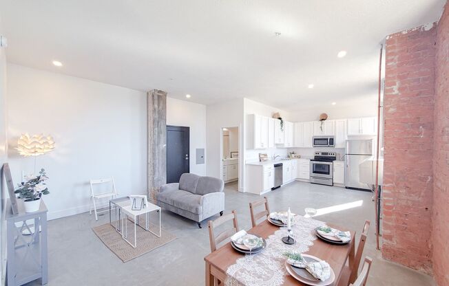 1 bed, 1 bath, 760 sqft, $1,345, Unit B204