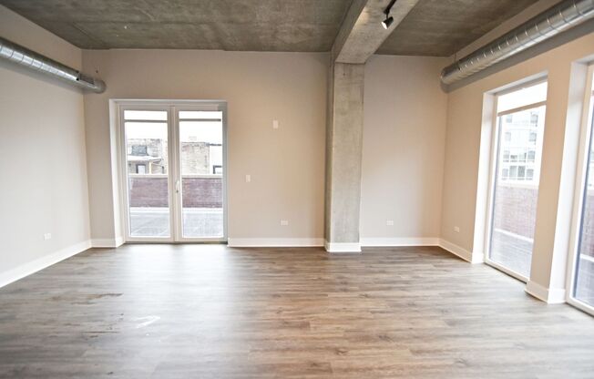 2 beds, 2 baths, 975 sqft, $4,450, Unit 3833-310