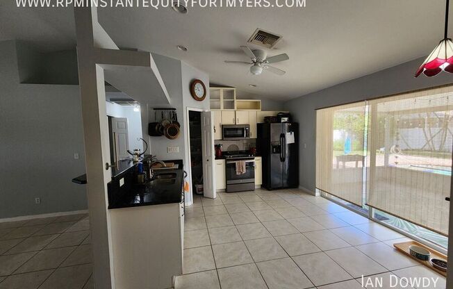 1306 SW 13 TERRACE