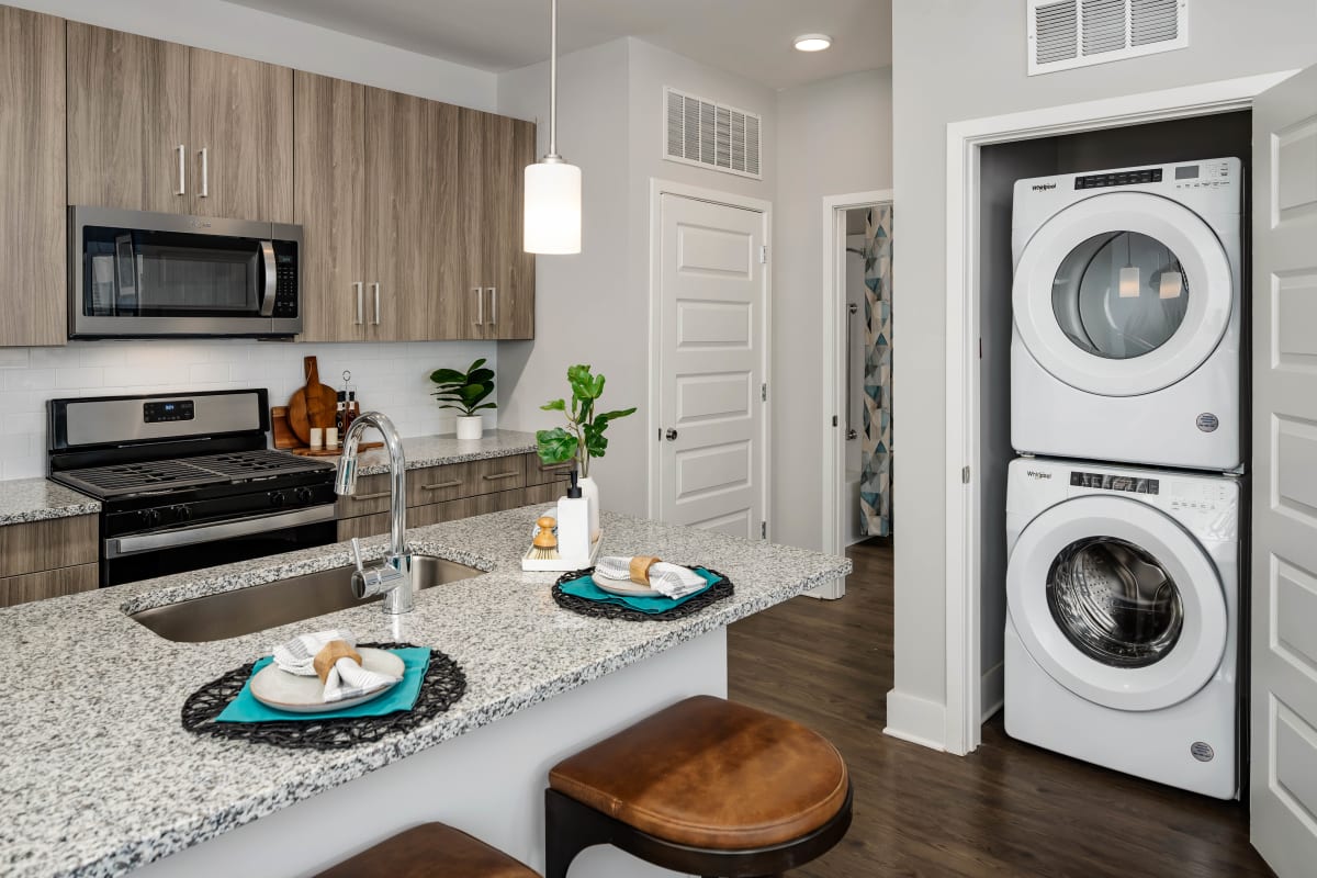 Discover Icon Bridges Apartments: Luxury Living in McDonough, GA