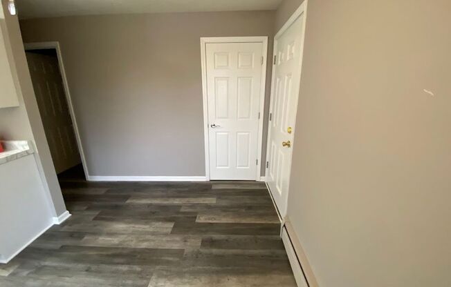 1 bed, 1 bath, 625 sqft, $1,425, Unit F 4333-08