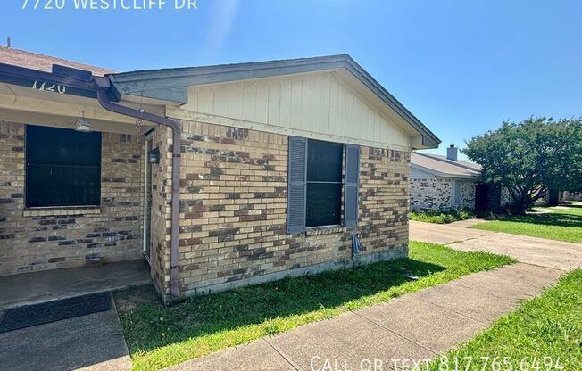 7720 WESTCLIFF DR