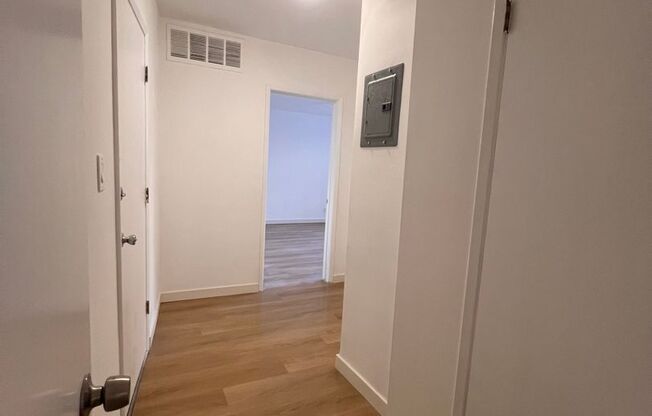 1 bed, 1 bath, 600 sqft, $1,975, Unit 10