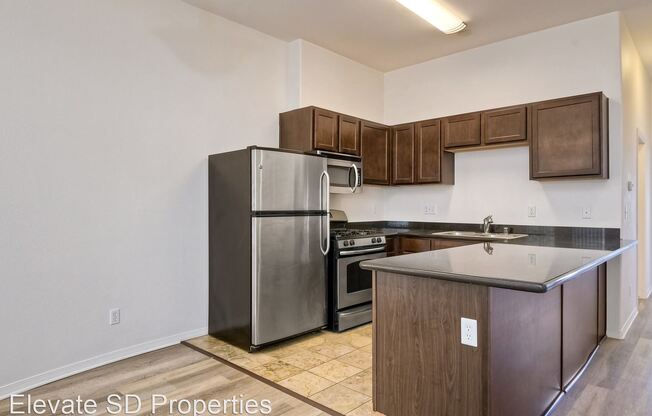 819 D. Avenue