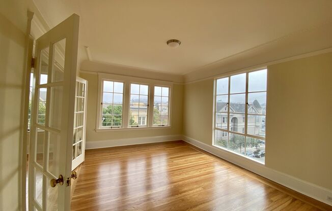 1BR/1BA Penthouse Level Pacific Heights Stunner! Views!!!!  1,220sqft!!  PROGRESSIVE