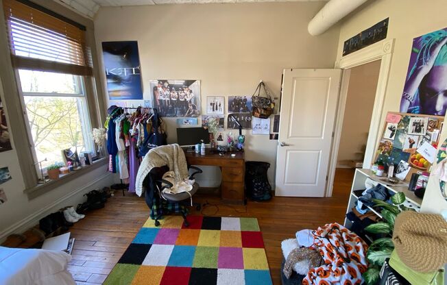 2 beds, 2 baths, 900 sqft, $1,850, Unit 402