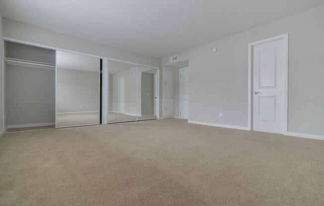 Trendy Master Carpeted at Beverly Plaza Apartments, California, 90815