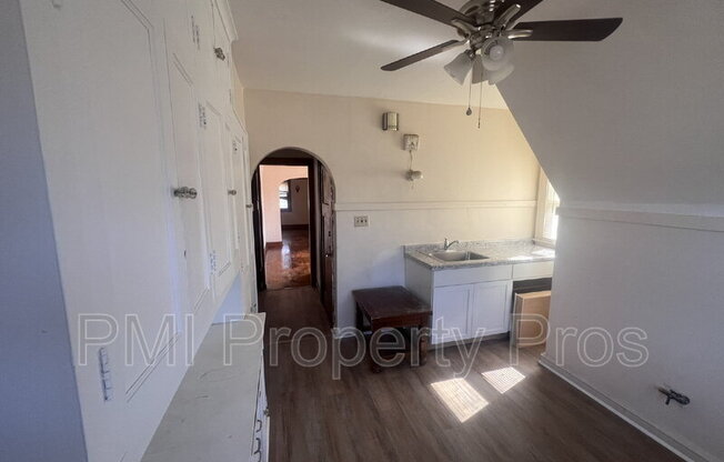3403 A N 36 ST