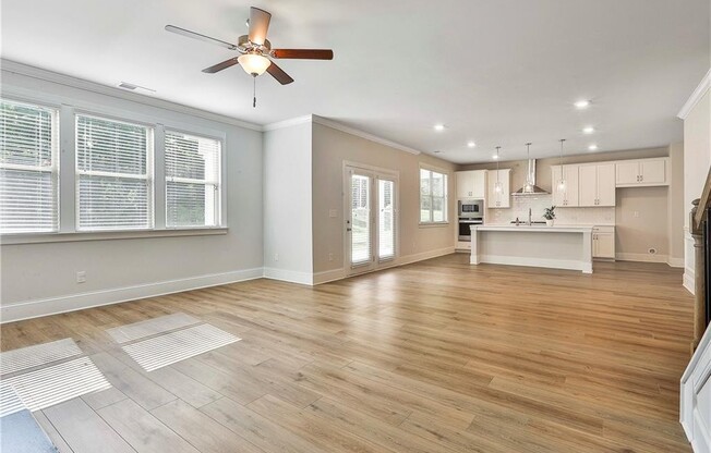 327 CALEDONIA CT