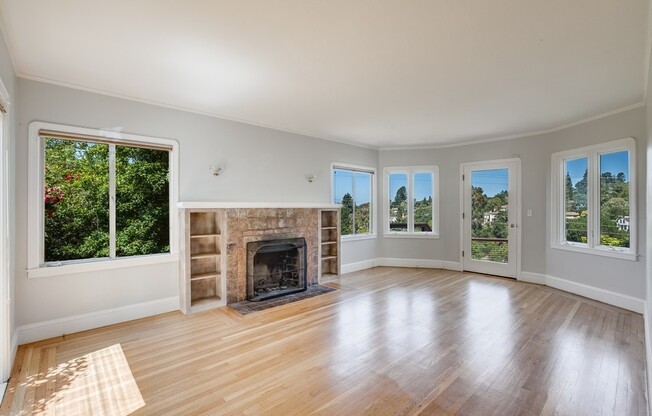 816 EVERETT AVE