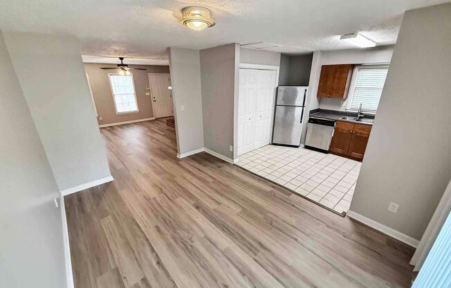 Charming 2 BR/2.5BA Townhome in Marietta!