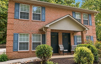 1443 Schoolcraft Way
