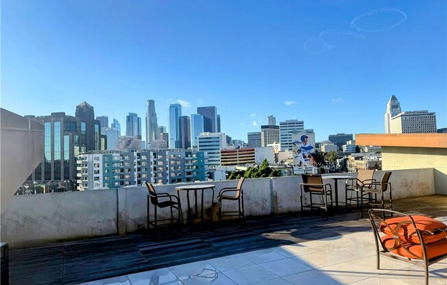 1 bed, 1 bath, 735 sqft, $2,400, Unit 120