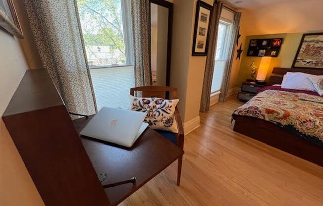 3 beds, 2 baths, $3,295