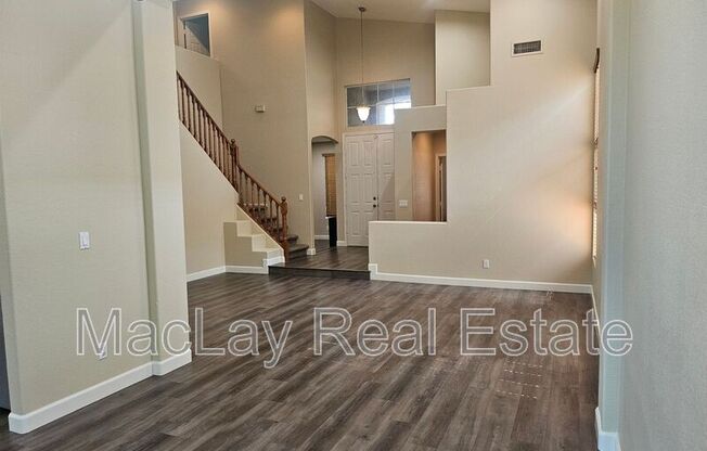 2711 W MEGAN ST