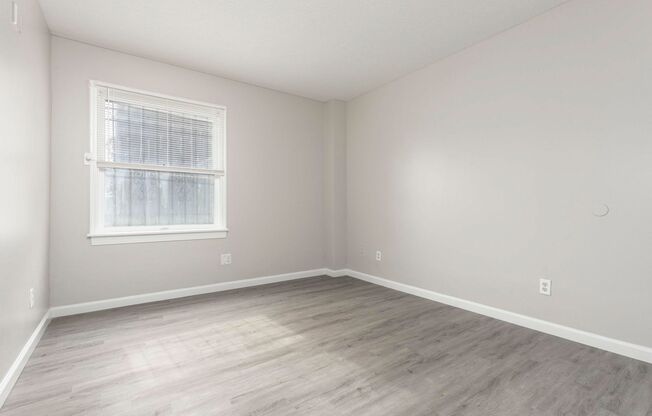 2 beds, 2 baths, $895, Unit 2