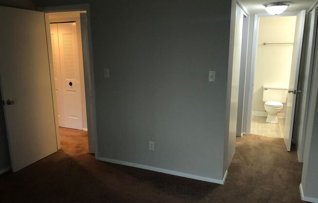 2 beds, 2 baths, 955 sqft, $1,149, Unit 5909B