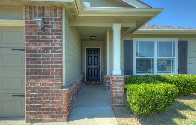 FOR LEASE | Jenks Home | 4 Bed, 2.5 Bath $1950 Rent + $1950 Deposit